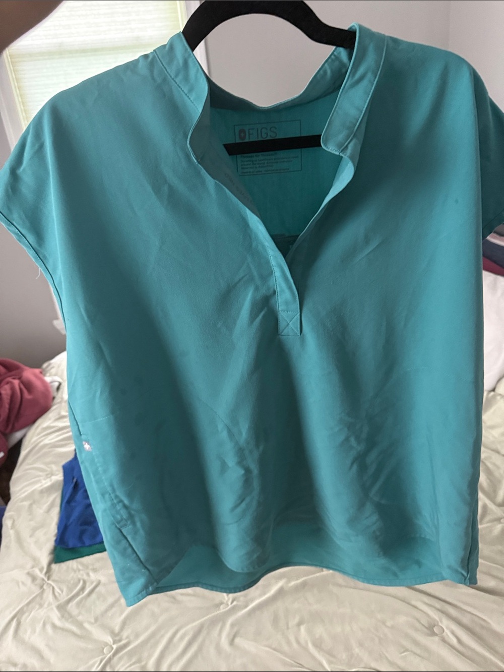 Figs Women's Teal Short-Sleeve V-Neck Tunic